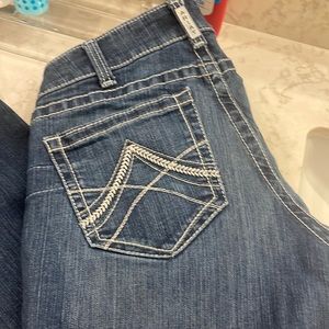Ariat Mid Rise Straight 31L Jeans